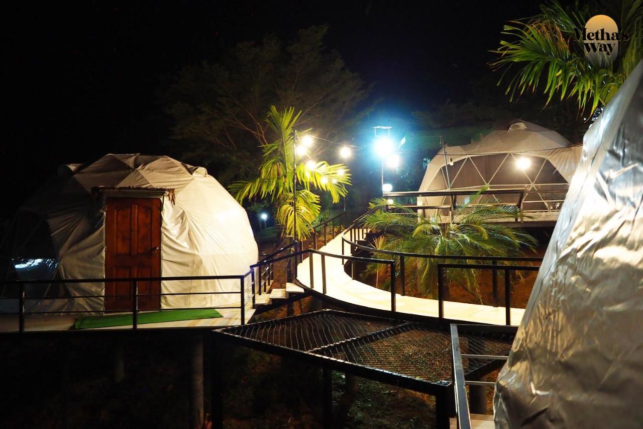 นรดีฮิวล์ รีสอร์ต เขาแผงม้า วังน้ำเขียว Hotel Ban Sap Bon  Bagian luar foto