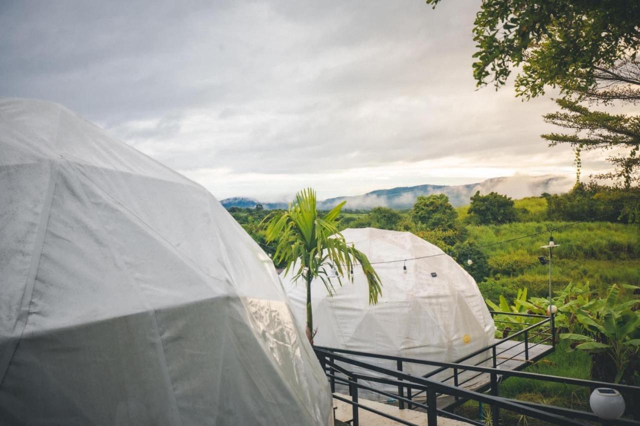 นรดีฮิวล์ รีสอร์ต เขาแผงม้า วังน้ำเขียว Hotel Ban Sap Bon  Bagian luar foto