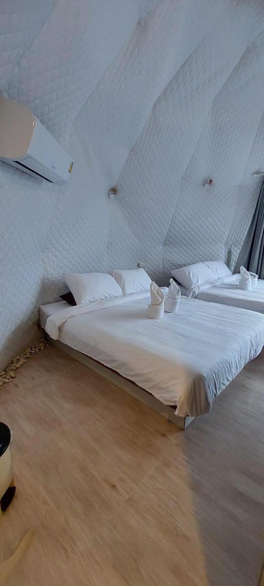 นรดีฮิวล์ รีสอร์ต เขาแผงม้า วังน้ำเขียว Hotel Ban Sap Bon  Bagian luar foto